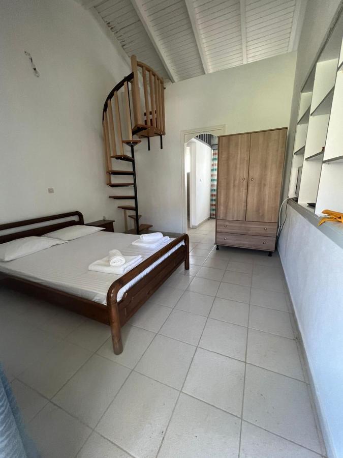 Juli'S Apartments Agios Dimitrios  Eksteriør billede